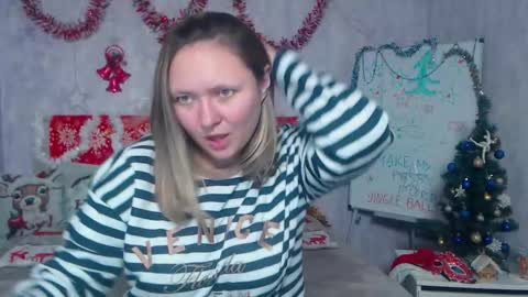 Snapshot of sallyverda chatting on 22, 12, 2025 Sally online show from 22, 12, 2025