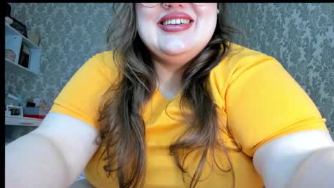 Snapshot of salma_queen chatting on 29, 10, 2025 SalmaRoth online show from 29, 10, 2025