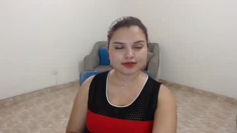 Snapshot of salome_gonzales_ chatting on 8, 1, 2025 Salome online show from 8, 1, 2025