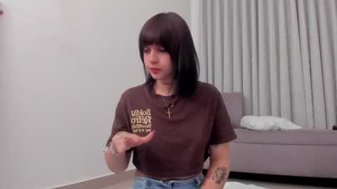 Salome velour online show from 8, 7, 2026
