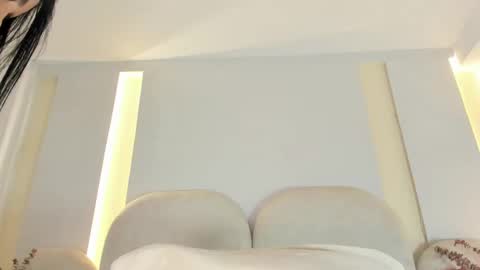   online show from 11, 11, 2025