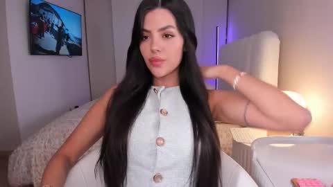 Snapshot of salomee_11 chatting on 29, 9, 2025 salo online show from 29, 9, 2025