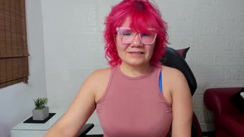 Salomee diazz online show from 18, 2, 2025