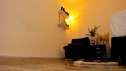 Salome Kross online show from 8, 2, 2025