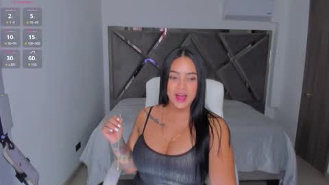 Salomme Cruz online show from 30, 11, 2025