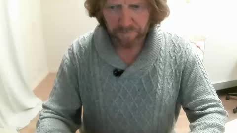 Snapshot of saltimbanquier chatting on 12, 12, 2024 Saltimbanquier Salt ou Banquier online show from 12, 12, 2024