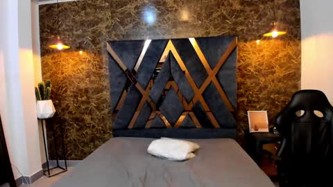 Snapshot of salvatore_damore chatting on 18, 1, 2025 SALVATORE online show from 18, 1, 2025