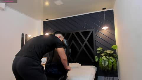 Snapshot of salvatore_damore chatting on 4, 2, 2025 SALVATORE online show from 4, 2, 2025