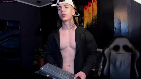 Snapshot of salvatore_damore chatting on 22, 9, 2025 SALVATORE online show from 22, 9, 2025