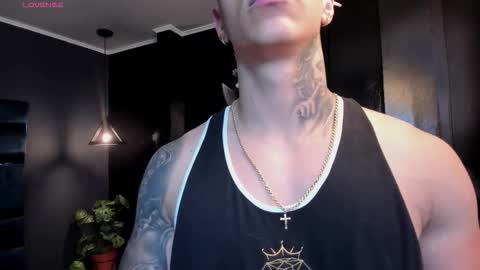 Snapshot of salvatore_damore chatting on 28, 9, 2025 SALVATORE online show from 28, 9, 2025