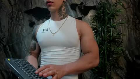 Snapshot of salvatore_damore chatting on 9, 10, 2025 SALVATORE online show from 9, 10, 2025