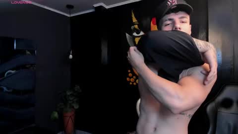 Snapshot of salvatore_damore chatting on 13, 10, 2025 SALVATORE online show from 13, 10, 2025