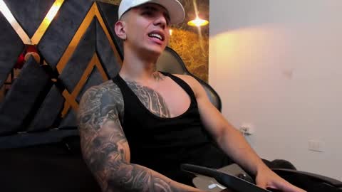 Snapshot of salvatore_damore chatting on 2, 11, 2025 SALVATORE online show from 2, 11, 2025