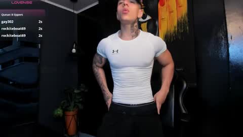 Snapshot of salvatore_damore chatting on 7, 11, 2025 SALVATORE online show from 7, 11, 2025