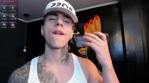 Snapshot of salvatore_damore chatting on 24, 11, 2025 SALVATORE online show from 24, 11, 2025