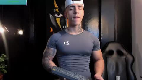 Snapshot of salvatore_damore chatting on 1, 12, 2025 SALVATORE online show from 1, 12, 2025