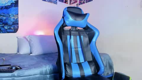   online show from 27, 2, 2026