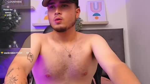 Snapshot of salvatore_muller chatting on 8, 10, 2025 Salvatore  online show from 8, 10, 2025