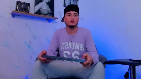 Snapshot of salvatore_muller chatting on 12, 10, 2025 Salvatore  online show from 12, 10, 2025