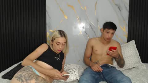 Snapshot of sam_and_mike chatting on 25, 2, 2025 sammmikee online show from 25, 2, 2025