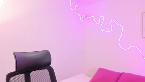 Sam Clark online show from 4, 11, 2025