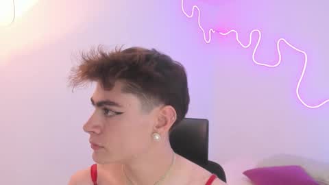 Sam Clark online show from 8, 11, 2025