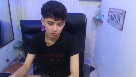 Snapshot of sam_daves chatting on 28, 1, 2025 Sam online show from 28, 1, 2025