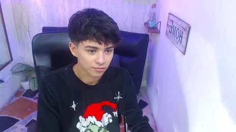 Snapshot of sam_daves chatting on 1, 2, 2025 Sam online show from 1, 2, 2025