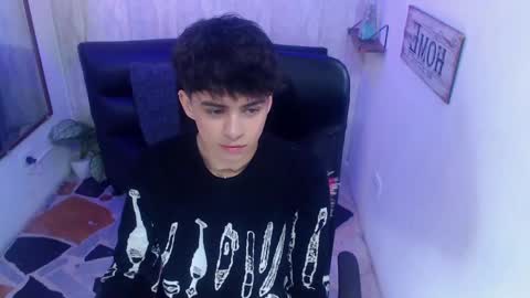 Snapshot of sam_daves chatting on 4, 2, 2025 Sam online show from 4, 2, 2025