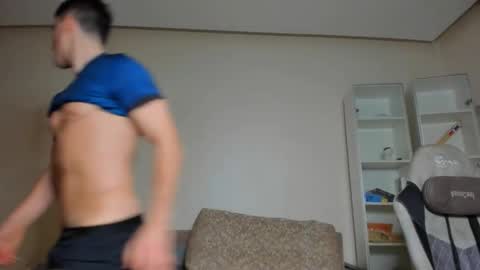 Snapshot of sam_huston18 chatting on 23, 2, 2025 BACK IN 2 WEEKS online show from 23, 2, 2025