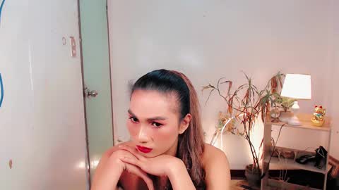 Snapshot of sam_mitinair chatting on 4, 12, 2024 sam online show from 4, 12, 2024