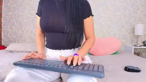 Snapshot of samanta_360 chatting on 24, 10, 2025 Samanta online show from 24, 10, 2025