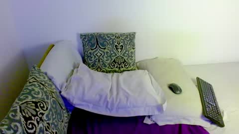 Snapshot of samanta_r_ chatting on 9, 7, 2026 Samanta online show from 9, 7, 2026