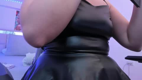 Snapshot of samanta_roberts1 chatting on 27, 11, 2025 Samanta online show from 27, 11, 2025