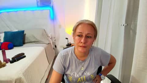 Samanta Stone online show from 9, 6, 2026