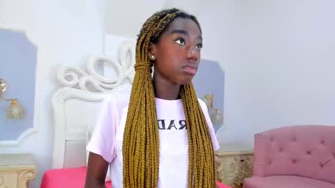 Snapshot of samantamarquez chatting on 11, 2, 2025 Samanta online show from 11, 2, 2025