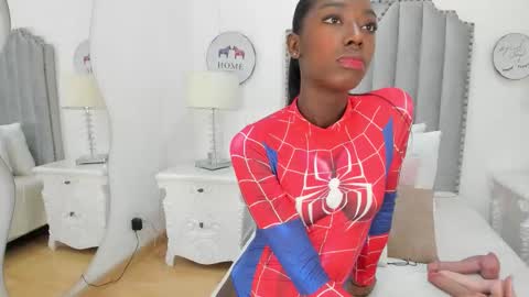 Snapshot of samantamarquez chatting on 5, 11, 2025 Samanta online show from 5, 11, 2025