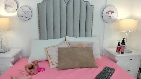 Snapshot of samantamarquez chatting on 19, 12, 2025 Samanta online show from 19, 12, 2025