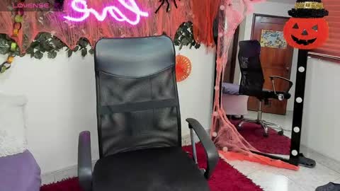 Snapshot of samantaortiz_ chatting on 29, 10, 2025 samantaortiz_ online show from 29, 10, 2025