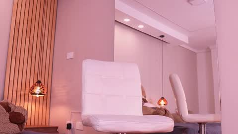 samantavazquez online show from 5, 12, 2025