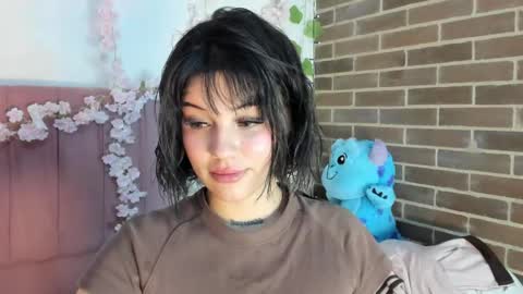 Snapshot of samantha_browwnn chatting on 6, 5, 2026 samantha_browwnn online show from 6, 5, 2026