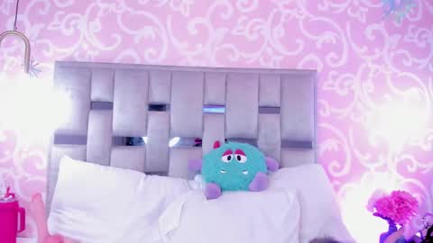 Samantha  online show from 31, 1, 2025