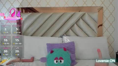 Samantha  online show from 15, 2, 2025