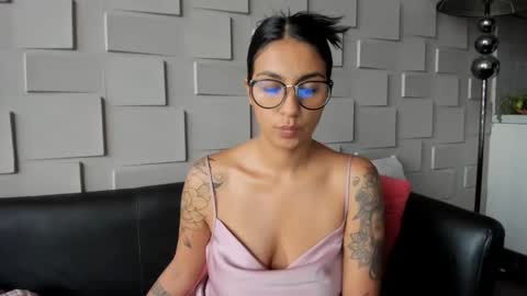 Samantha online show from 2, 2, 2025