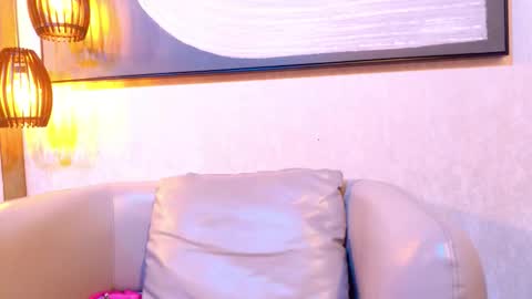 Mari  online show from 14, 10, 2025