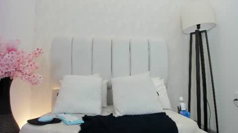 . Samantha  . online show from 3, 8, 2026