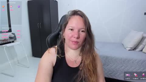 Snapshot of samanthaleon chatting on 14, 10, 2025 Samantha samy online show from 14, 10, 2025