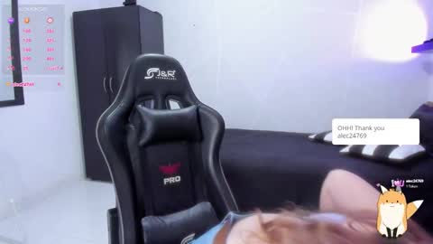 Snapshot of samanthaleon chatting on 3, 11, 2025 Samantha samy online show from 3, 11, 2025