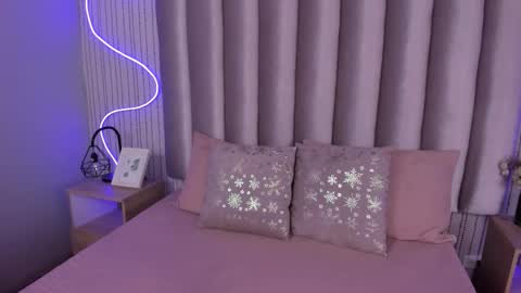 Alejandra  online show from 21, 10, 2025