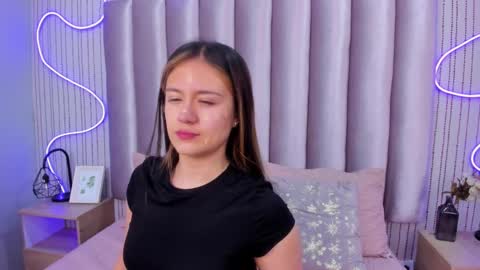 Alejandra  online show from 11, 11, 2025